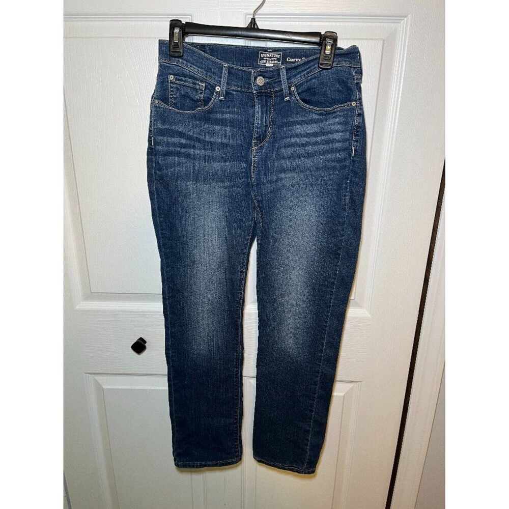 Levi Strauss Curvy Straight Jeans Womens 6S Medium Wash Denim